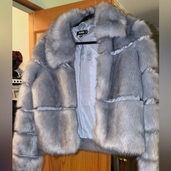 Missguided Faux Fur Jacket - Light Gray/Blue - Picture 7 of 10